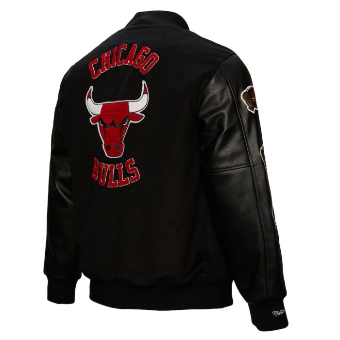 Men's Chicago Bulls Mitchell & Ness Black Hardwood Classics Blackout Collection Full-Snap