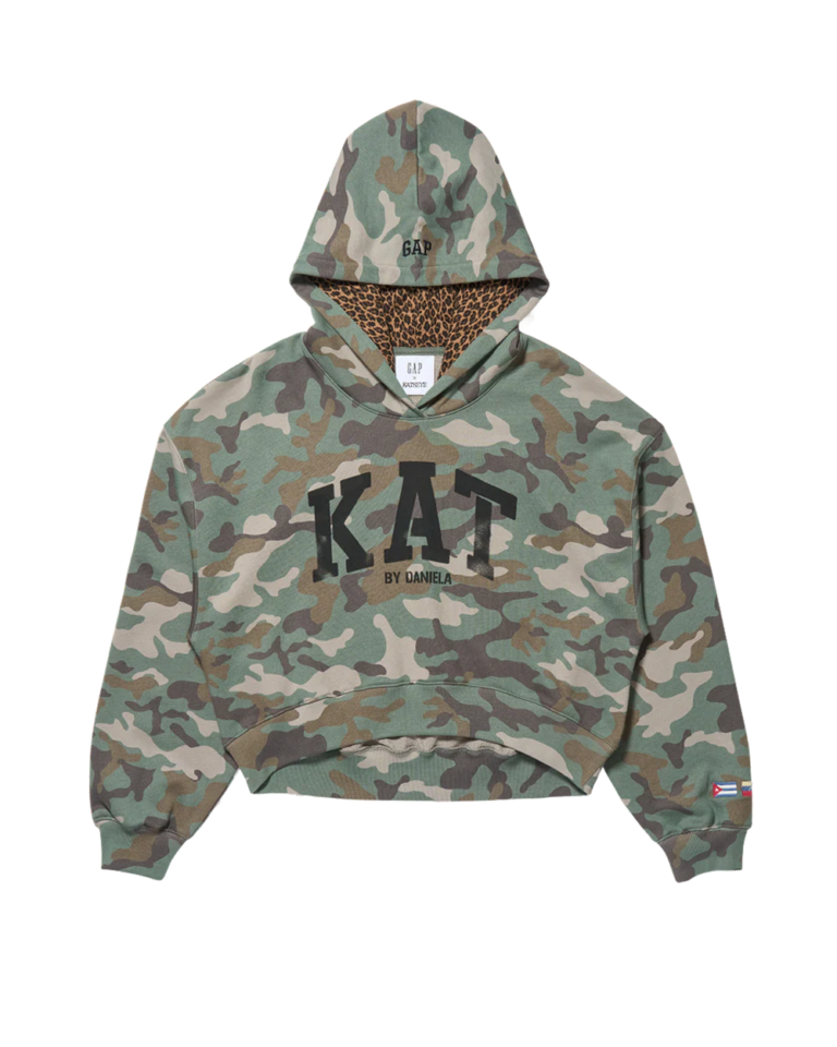 GAP-x-KATSEYE-Daniela-Hoodie (1)