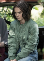 a-good-girl-s-guide-to-murder-pip-fitz-amobi-green-jacket-women-wear.webp