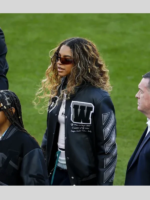 Blue-Ivy-Carter-Super-Bowl-Black-Jacket