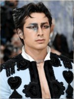 Hudson-Williams-Met-Gala-2026-White-Embroidered-Jacket