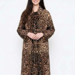 The-Devil-Wears-Prada-2-Press-Tour-2026-Anne-Hathaway-Leopard-Coat
