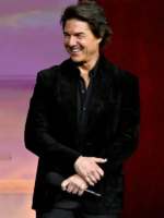 Digger-Photocall-2026-Tom-Cruise-Blazer-Front-View