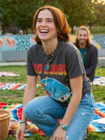 Jill-Movie-Voicemails-for-Isabelle-2026-Zoey-Deutch-NO-DOUBT-Black-Graphic-T-Shirt-Oversize.webp