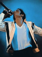 Michael-Jackson-Thriller-White-Leather-Jacket-Close-Up-View
