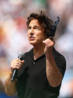 World-Cup-Closing-Ceremony-Tom-Cruise-T-Shirt-Close-Up-View