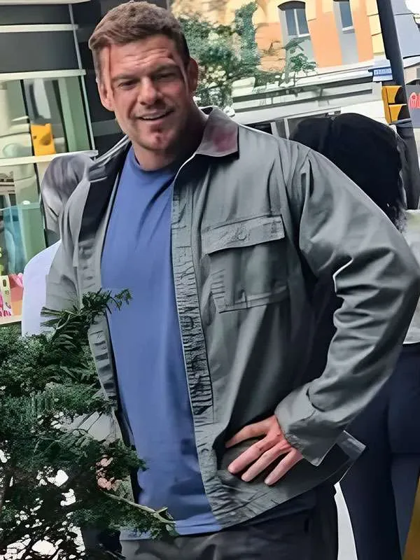 Alan-Ritchson-Runner-Reacher-2026-Grey-Shacket