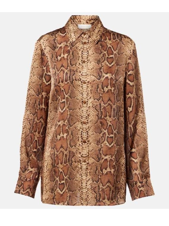 Annette-Bening-TV-Series-Dutton-Ranch-Season-1-Beulah-Jackson-Snake-Print-Long-Sleeve-Shirt-570x760