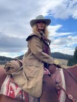 Dutton-Ranch-S01-Beth-Dutton-Cotton-Duster-Coat-570x760