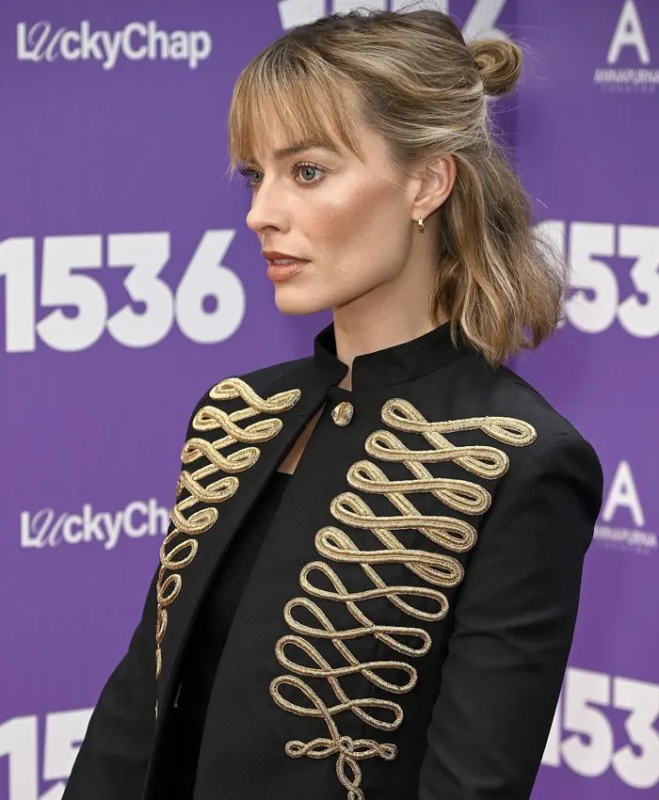 West-End-Opening-Night-of-1536-Margot-Robbie-Black-Military-Jacket-Closeup