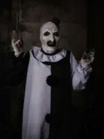 Art-the-Clown-Terrifier-2-Costume
