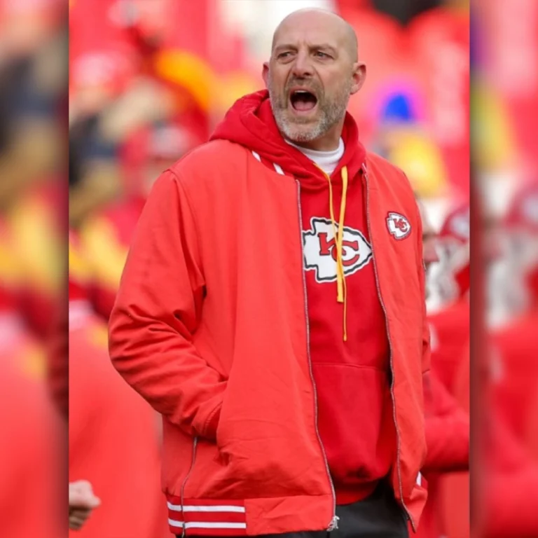 Chiefs-Sideline-Coach-Bomber-Jacket
