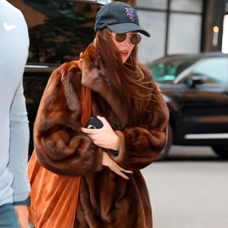 Dakota-Johnson-NYC-Brown-Fur-Coat