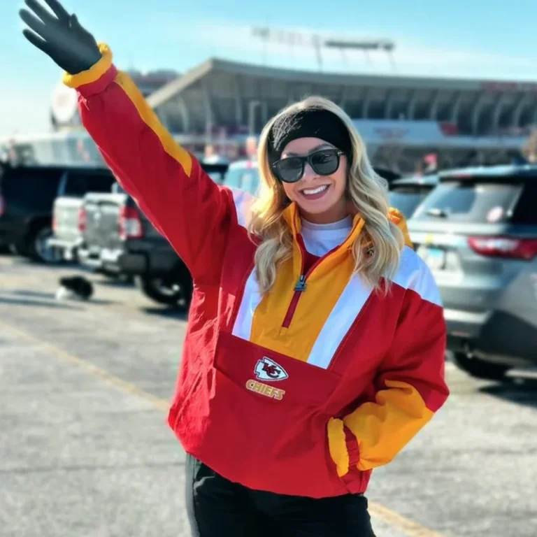 Hayley-Lewis-Kansas-City-Chiefs-Jacket-800x800