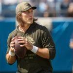 Jacksonville-Jaguars-Salute-to-Service-2025-Trevor-Lawrence-Green-Hoodie-800x800