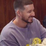 Jersey-Shore-Family-Vacation-S08-Vinny-Guadagnino-Smiley-Face-Sweatshirt (1)