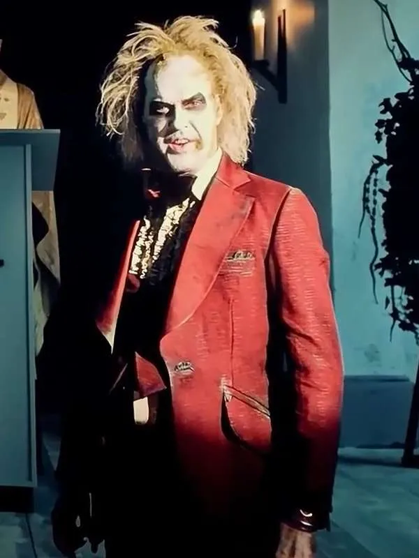 Movie-Beetlejuice-Beetlejuice-2024-Michael-Keaton-Red-Suit
