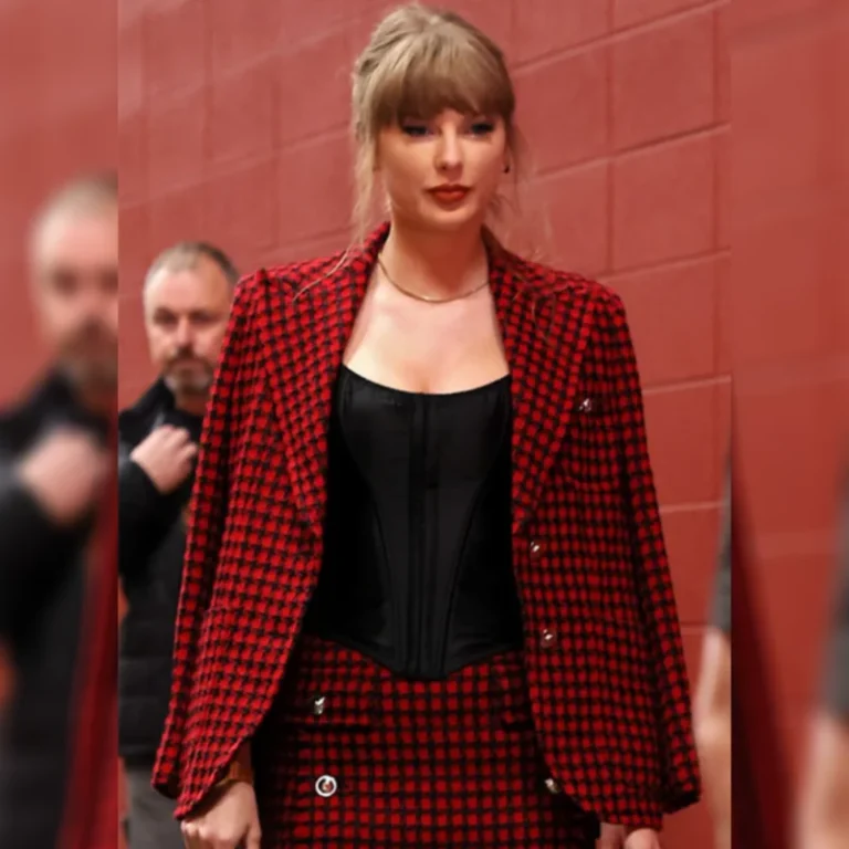Taylor-Swift-Chiefs-Broncos-Blazer-800x800