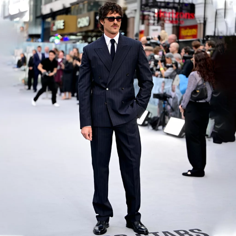 The-Dog-Stars-Event-London-Elordi-Suit (1)