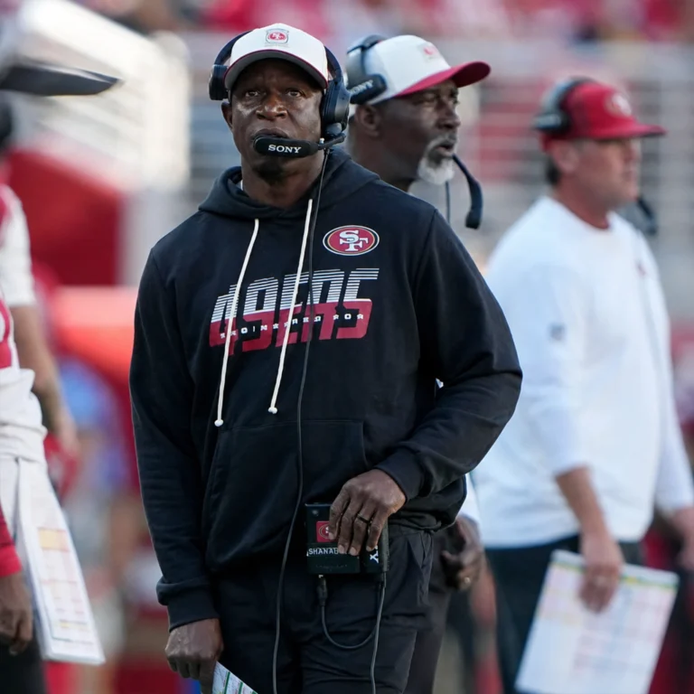 San-Francisco-49ers-Sideline-Hoodie